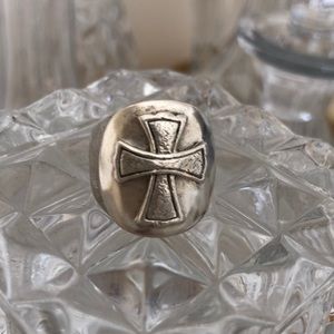 Silpada brand sterling silver cross ring